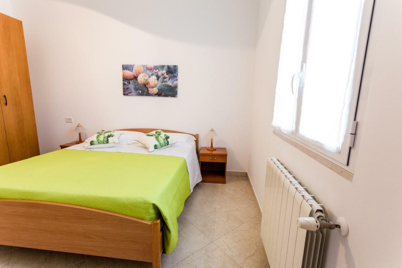 Civico 47 Apartment Monopoli Luaran gambar