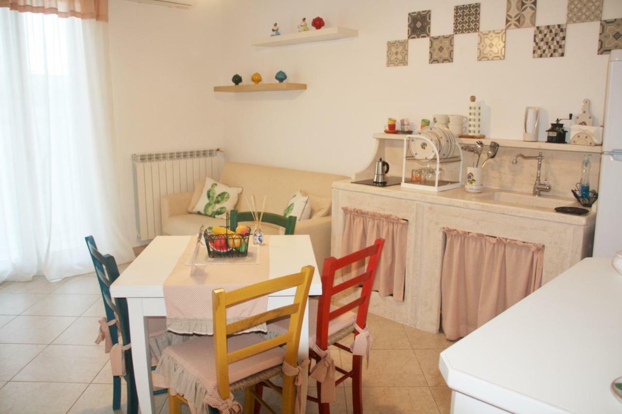 Civico 47 Apartment Monopoli Luaran gambar